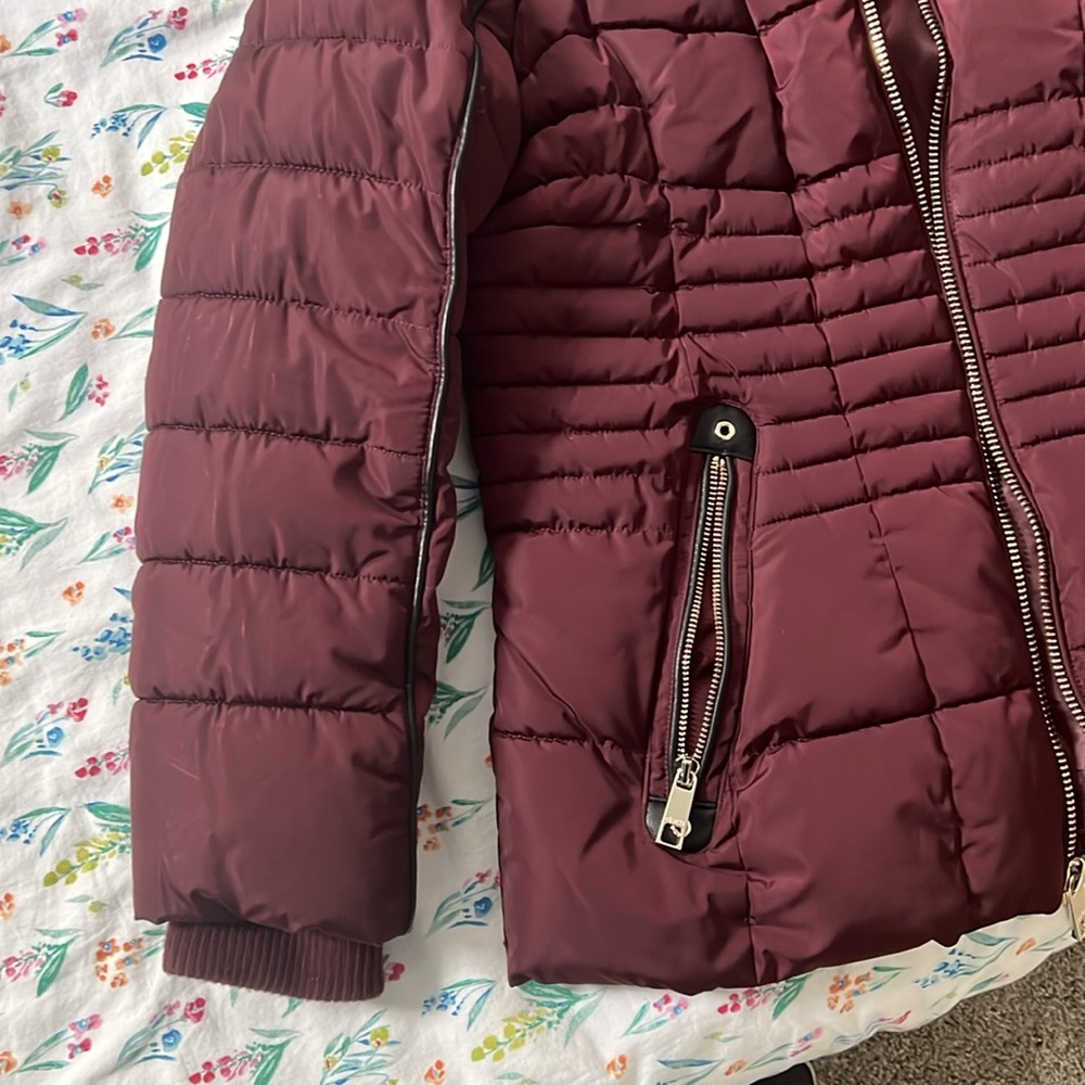Guess Winter Jacket with hood, women’s size M - Picture 3 of 12